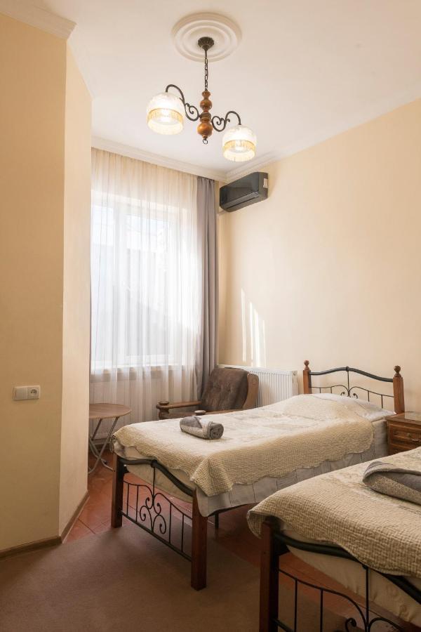Tamari Guest House Telavi Buitenkant foto