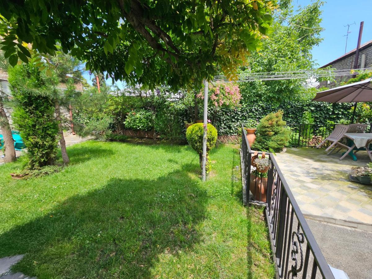 Tamari Guest House Telavi Buitenkant foto