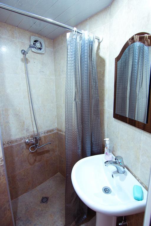 Tamari Guest House Telavi Buitenkant foto